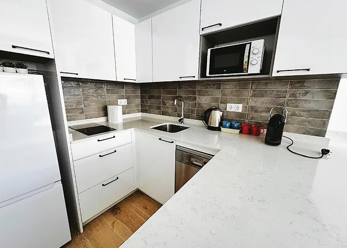 Sunny Carihuela Torremolinos