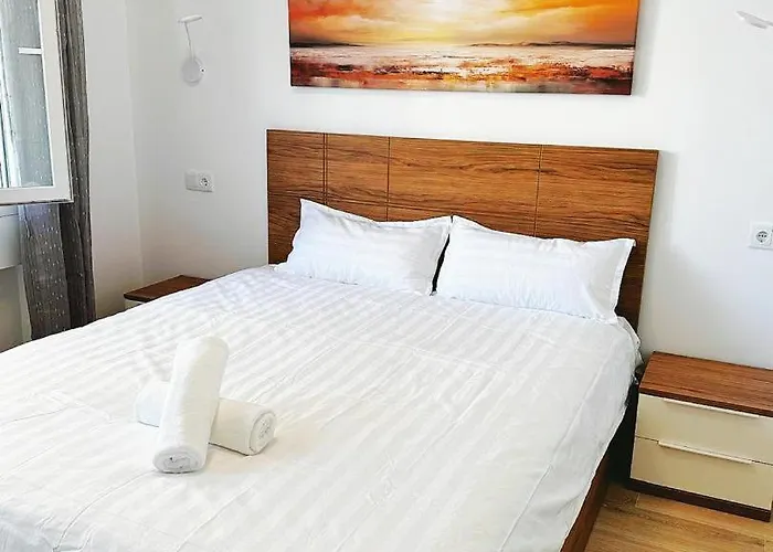 Sunny Carihuela Torremolinos