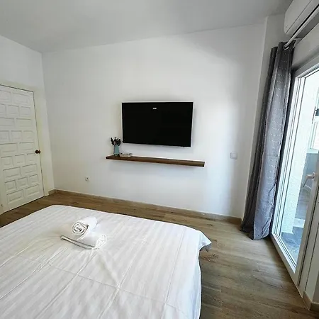 Sunny Carihuela * Torremolinos